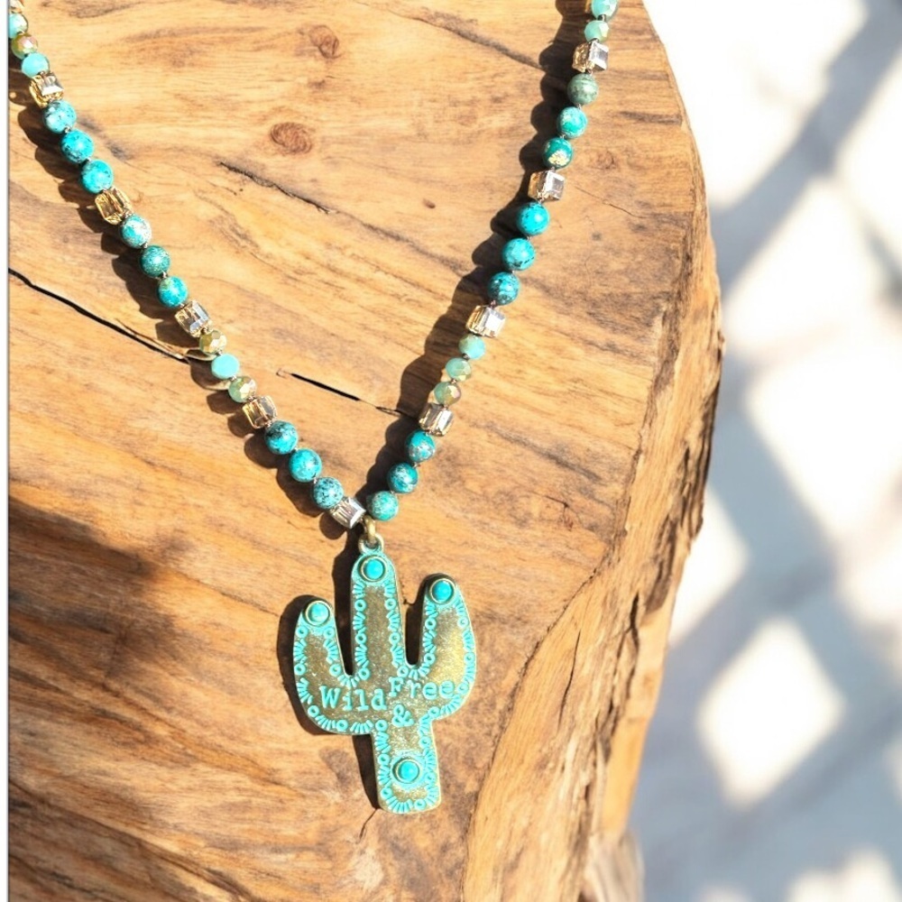 Boutique Cactus Boho Necklace NWT - Picture 3 of 8